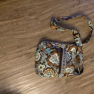 Vera Bradley Midsized crossbody